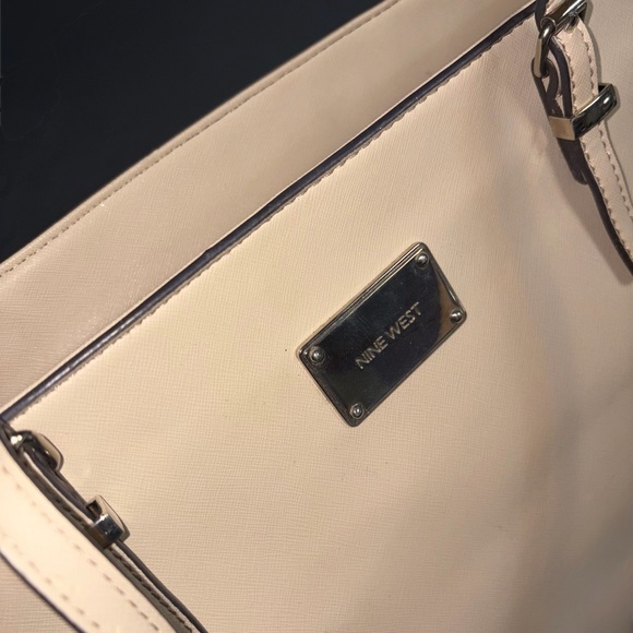 Nine West Original Crème Handbag - Picture 7 of 10